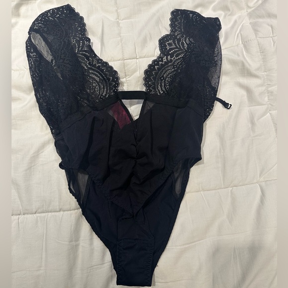 Lace Bodysuit - Picture 3 of 5